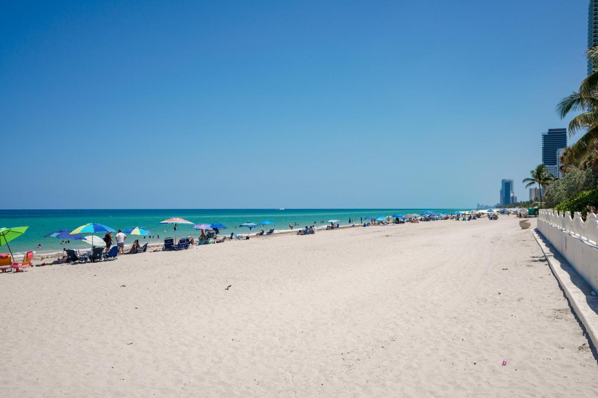 Modern 1 Bdr Oceanview With Direct Beach Access! Hollywood Kültér fotó